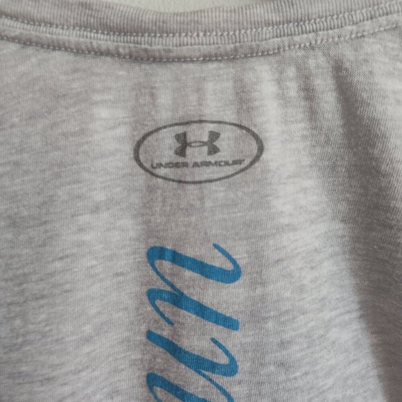 Ladies SZ M Under Armour Grey T-Shirt - Picture 3 of 3